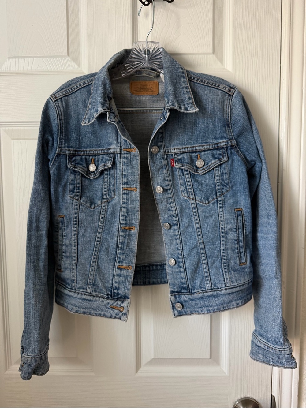 Levi’s Original Trucker Denim Jacket Medium Wash Stretch Button Front Size Small